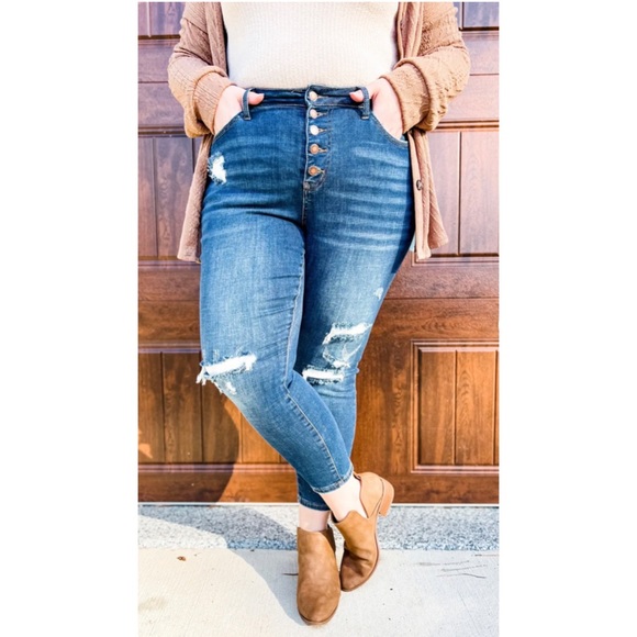 Judy Blue Denim - Judy Blue High Rise Button Fly Distressed Jeans Style 82246 size14W